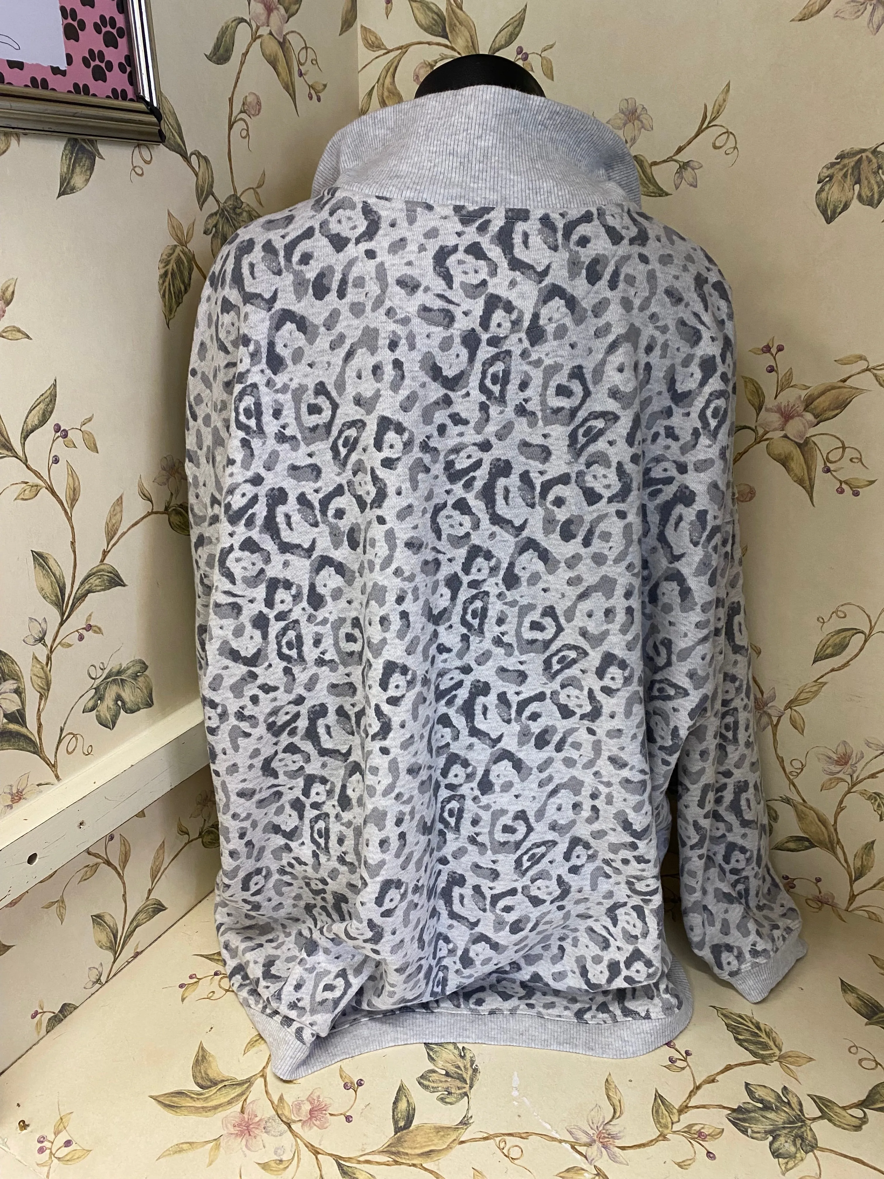 Aerie gray Tops, large