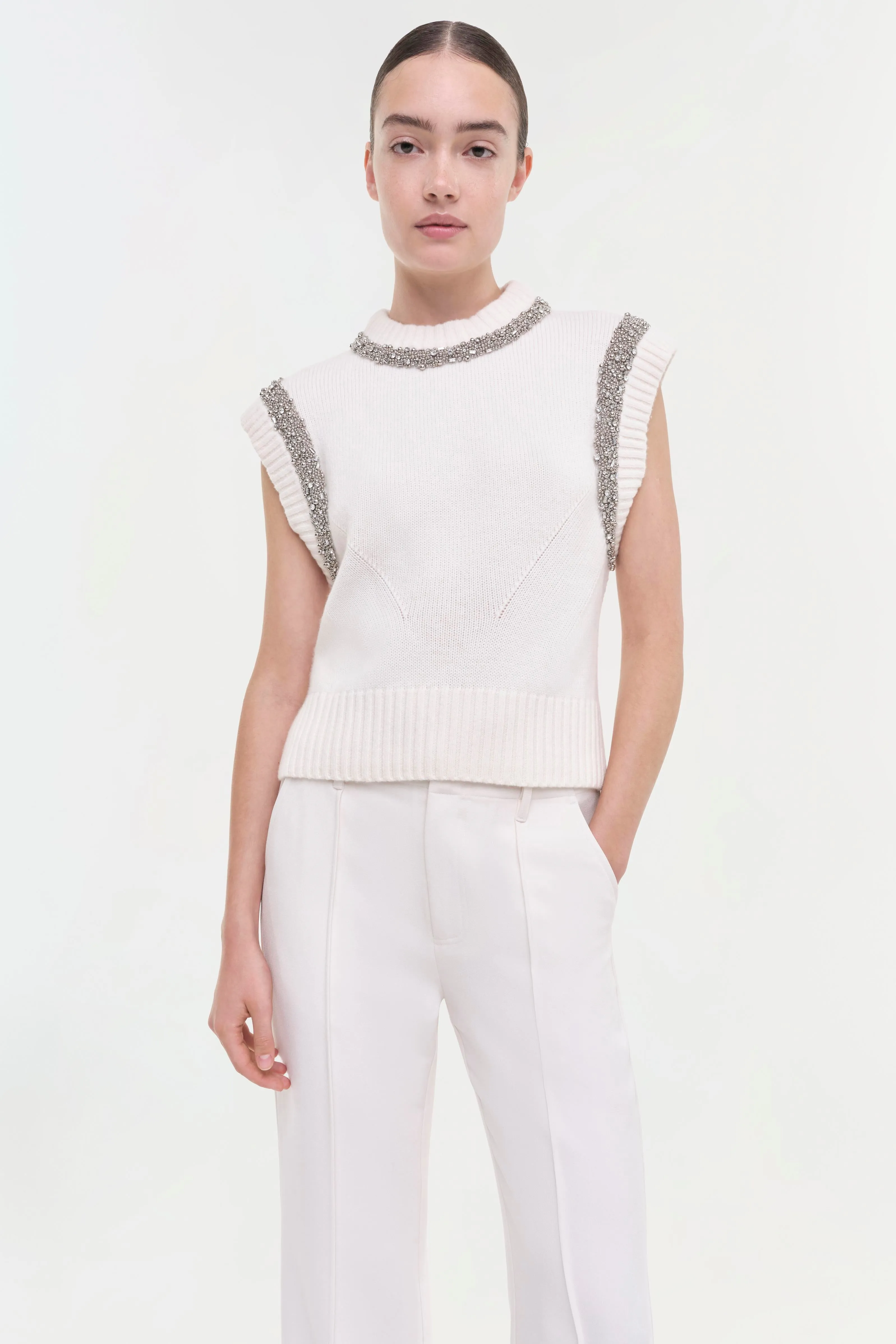 Joanae Pullover