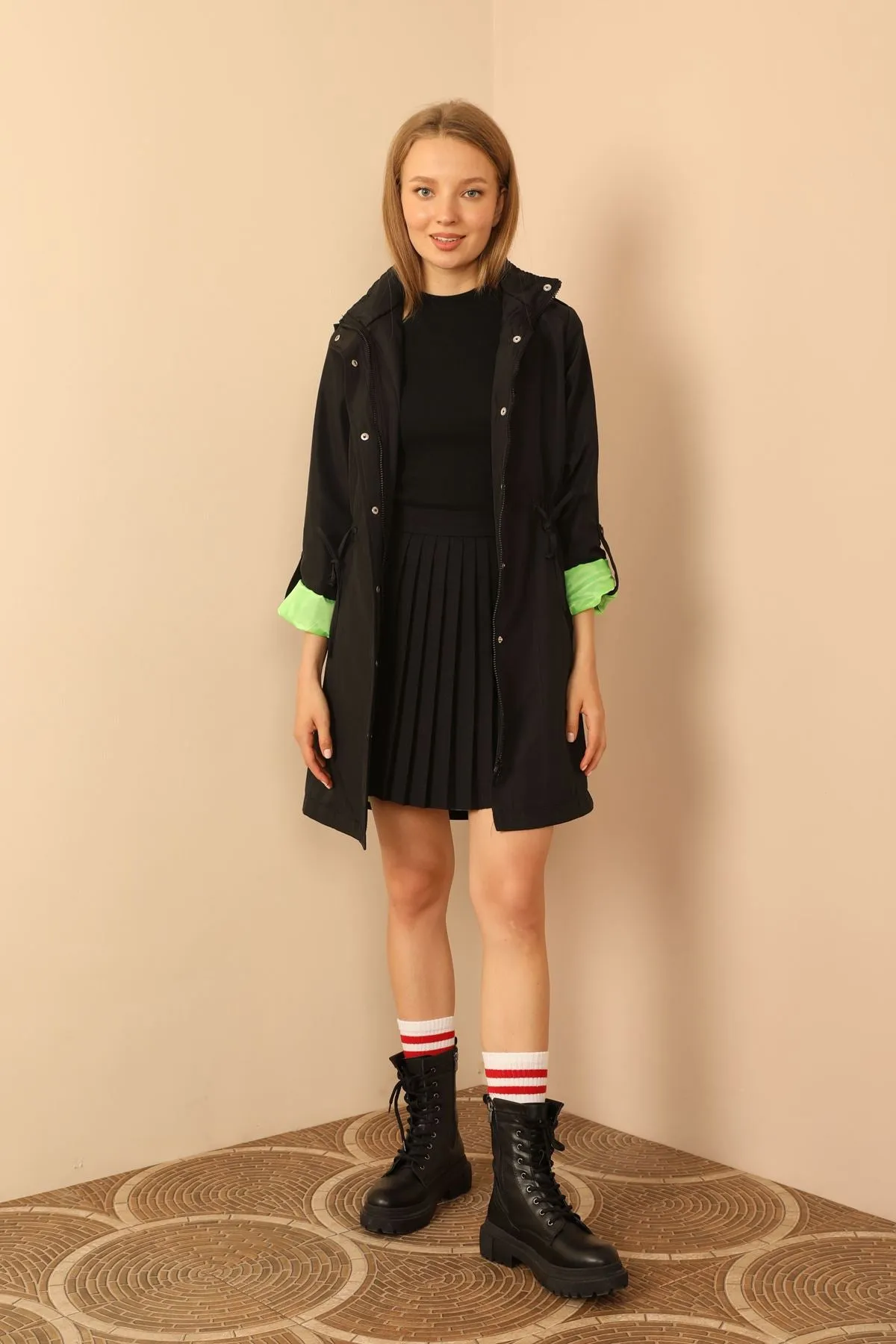 KKT Bondig Fabric Hooded Long Women's Raincoat-Black/Green - San Gabriel