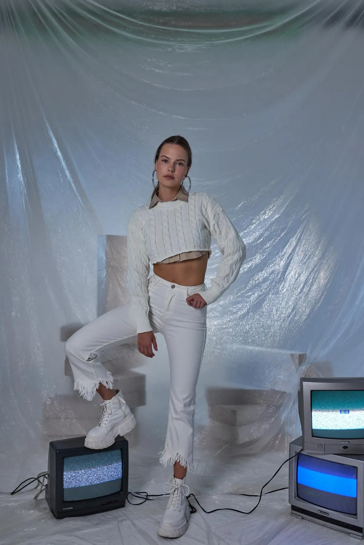 Merit Crew Neck Crop Sweater Ecru