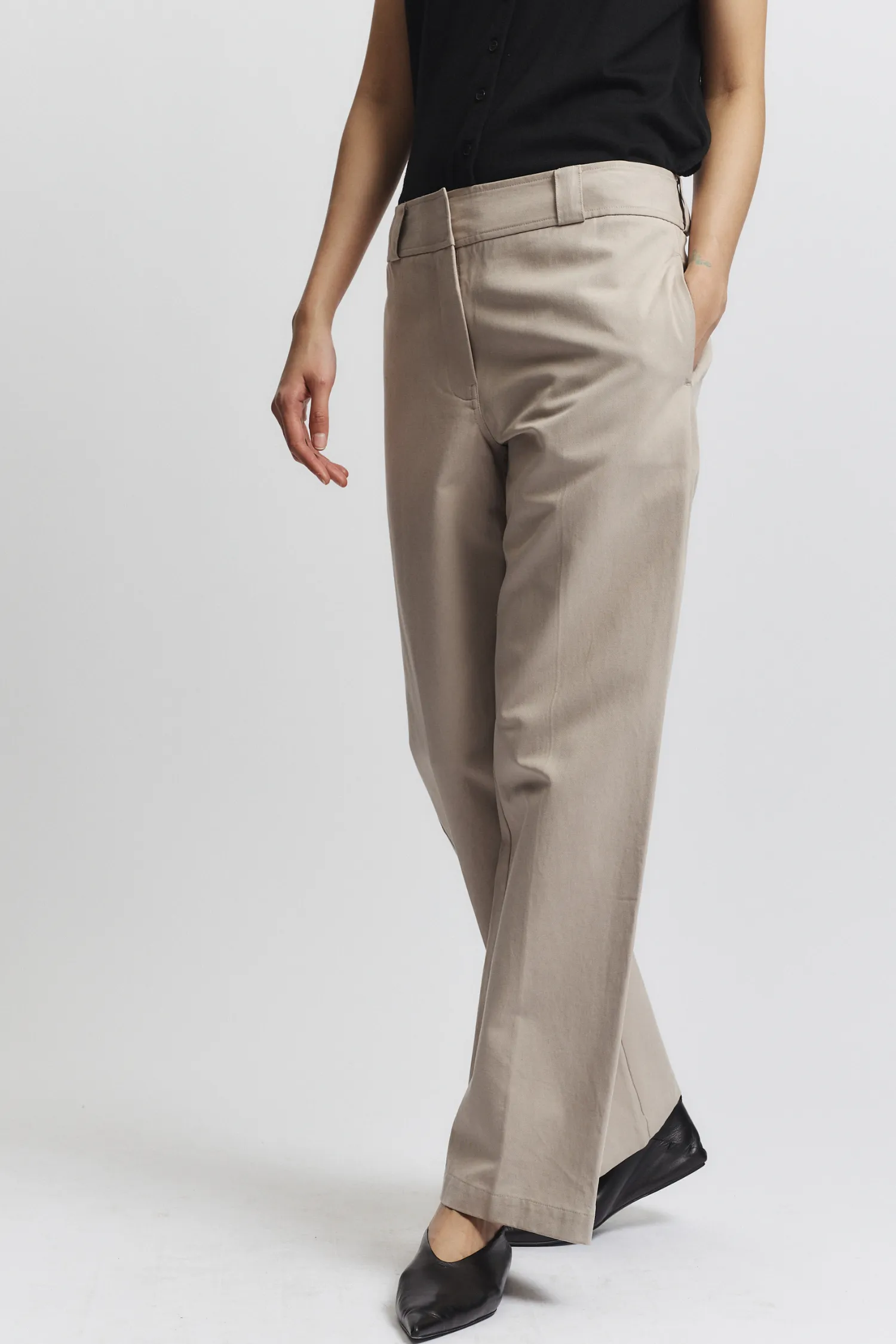 Nessa Pant, Pebble