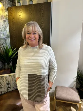 Pullover with Inlays in Cream