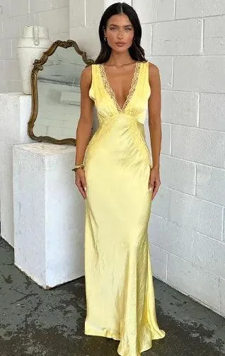 Spring Women's Hollow Out Maxi Dress: Stylish & Chic Statement Piece
