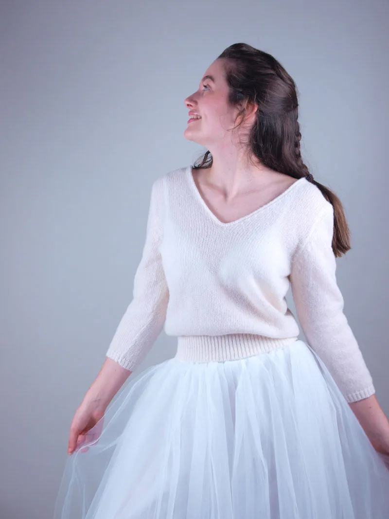 STRICK-BOX für einen Strickpullover mit Wolle und Strickanleitung