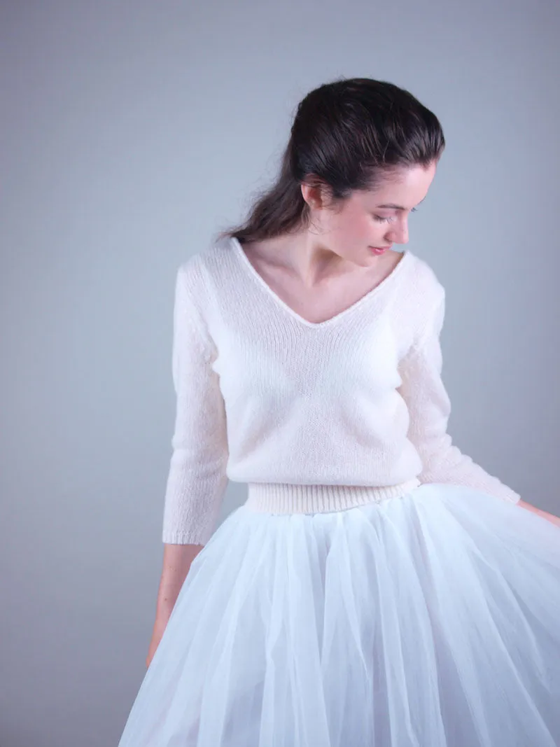 STRICK-BOX für einen Strickpullover mit Wolle und Strickanleitung