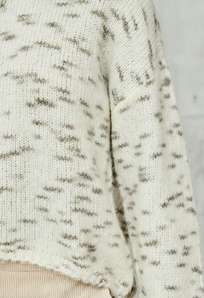 V-Neck Pullover - Vanilla Silverlight