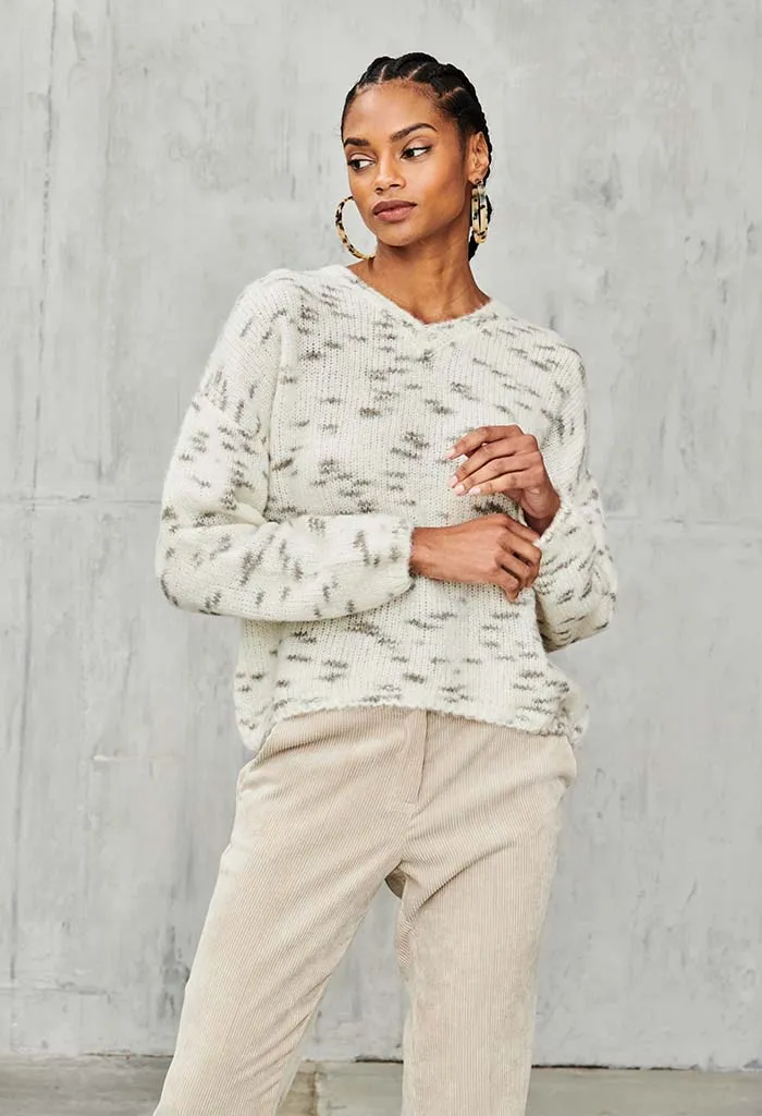 V-Neck Pullover - Vanilla Silverlight