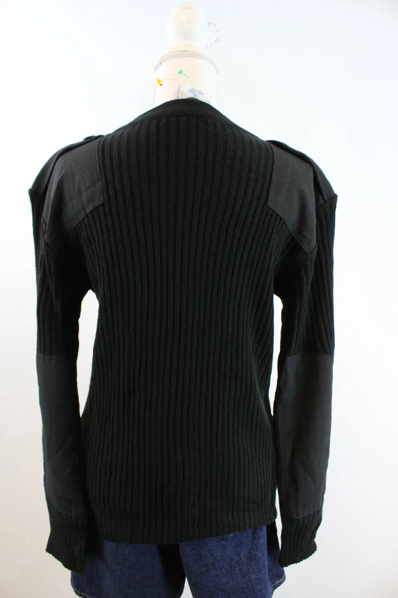 Vintage Black Pullover (S)